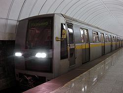 Metro wagon 81-720.jpg
